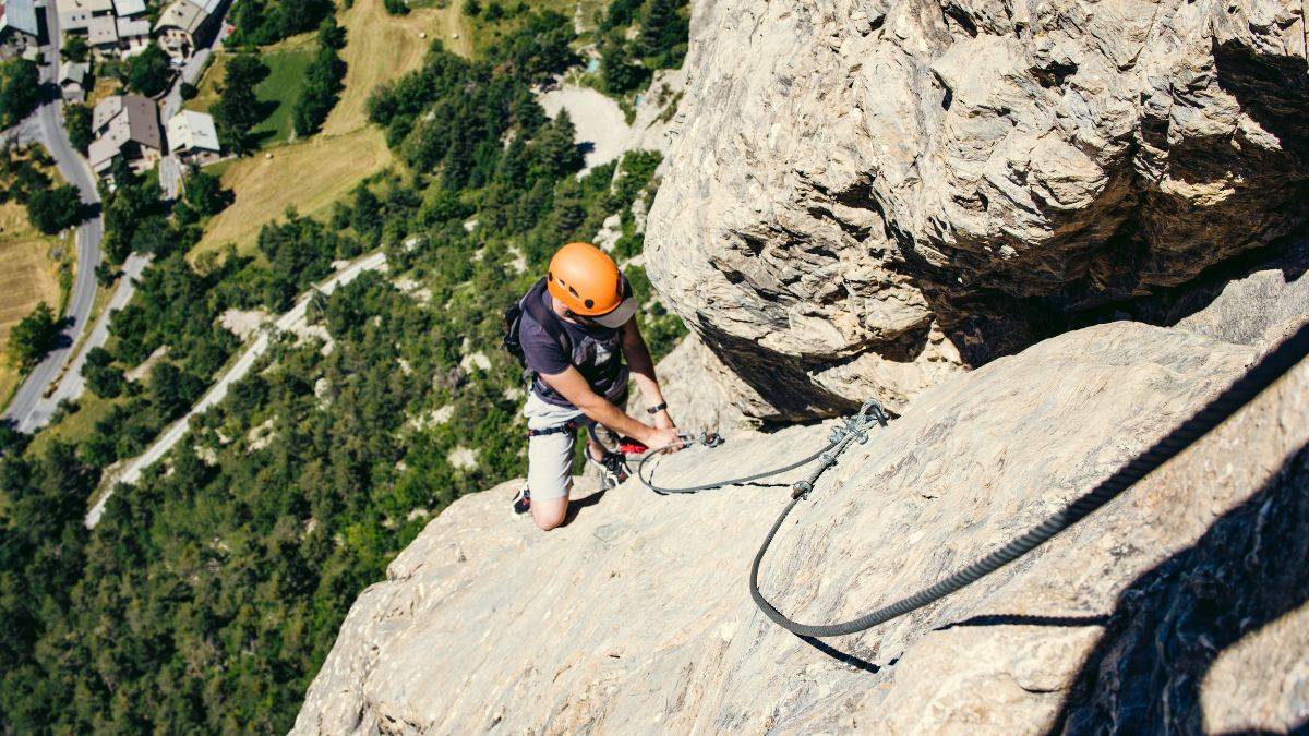 Via ferrata and climbing routes near Alicante