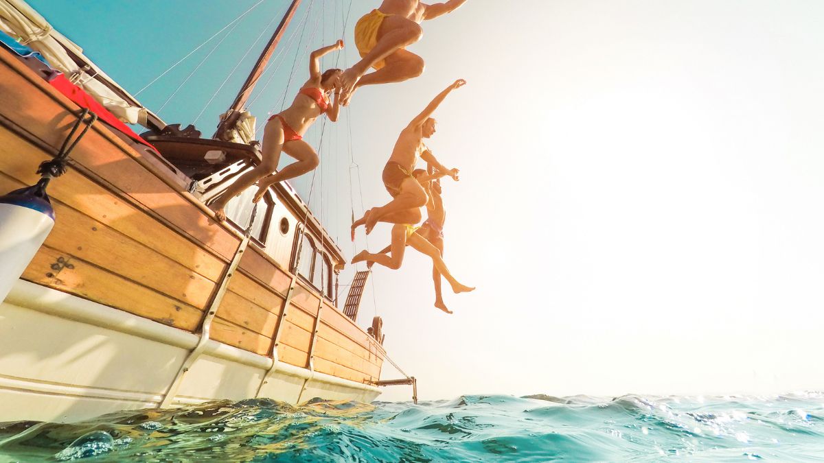 Hiking, excursions, quad and buggy adventures in the mountains and coast of Costa Blanca