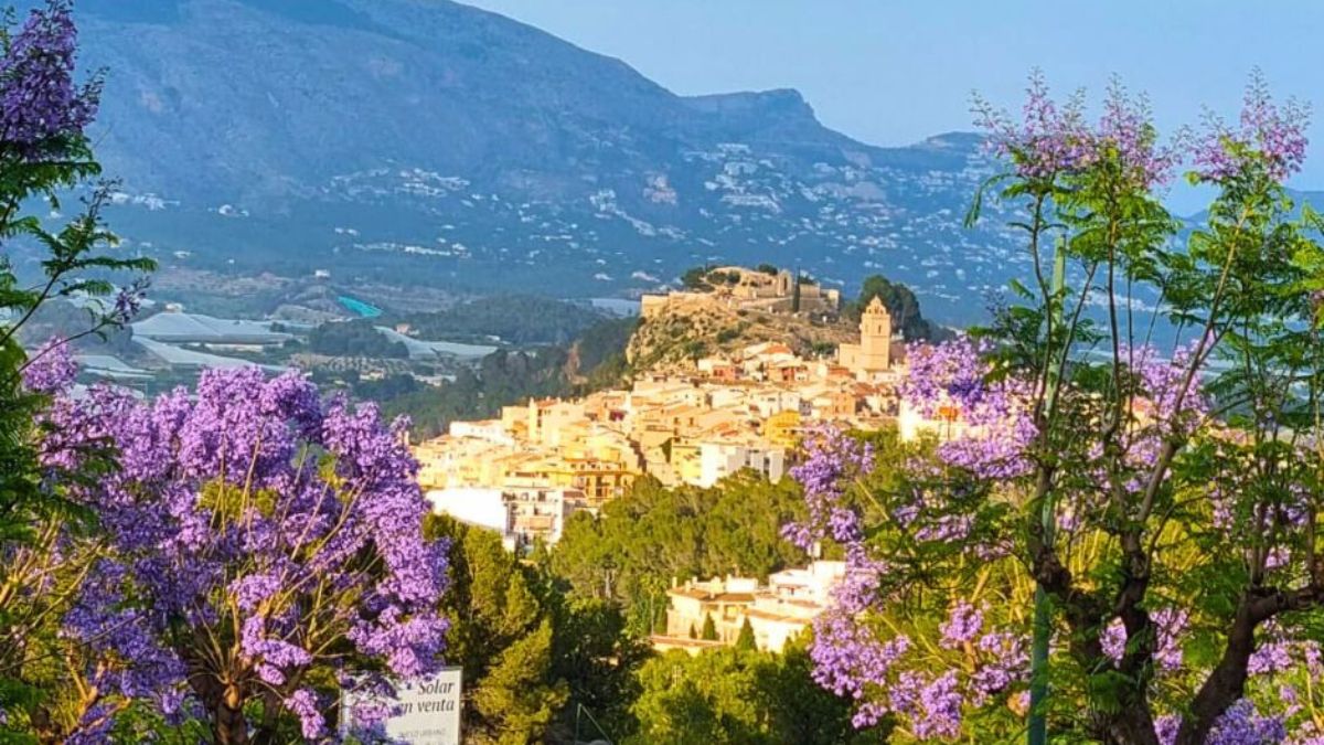 Polop – picturesque mountain village with panoramic views